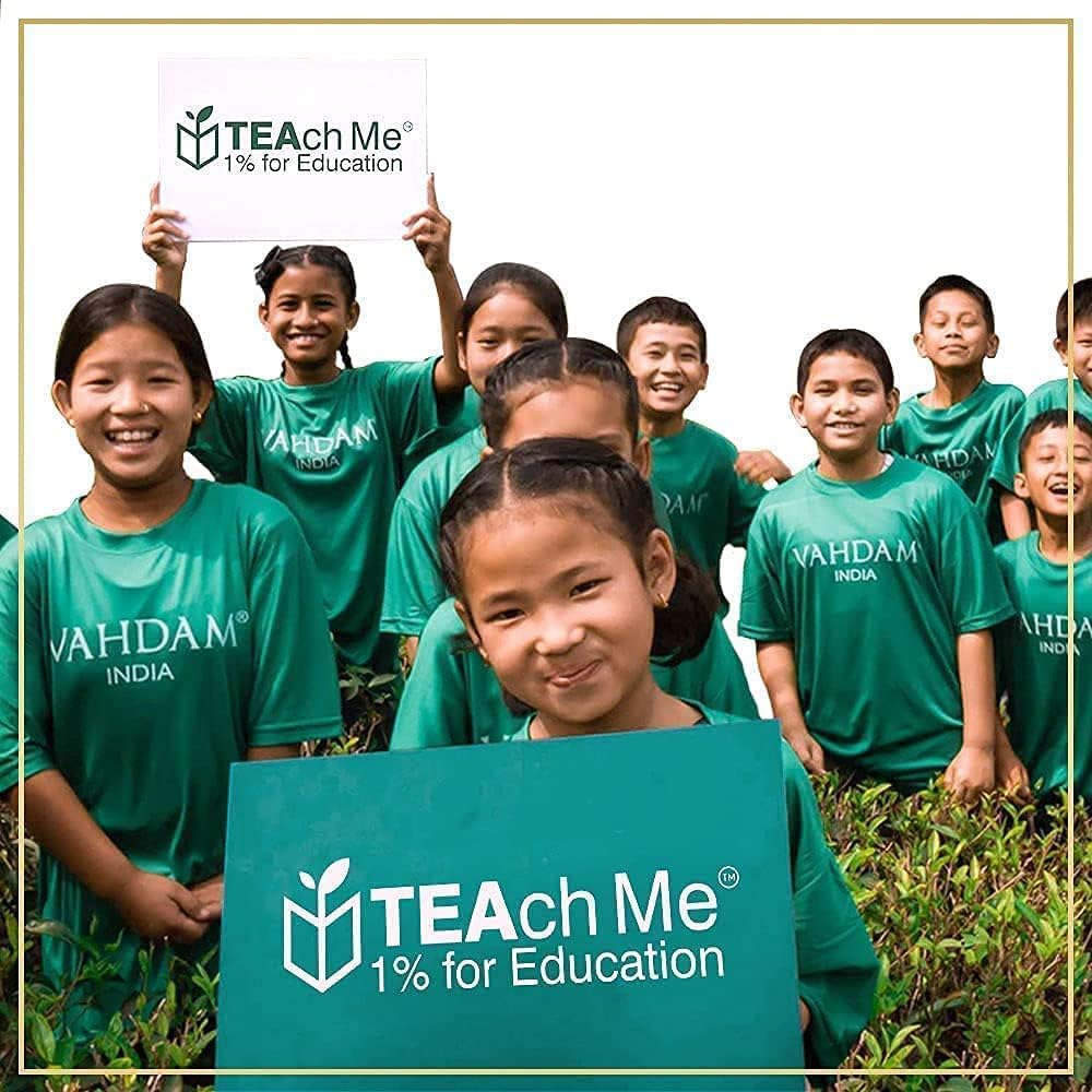 Emily in Paris Tin Caddy La Vie En Rose 24g