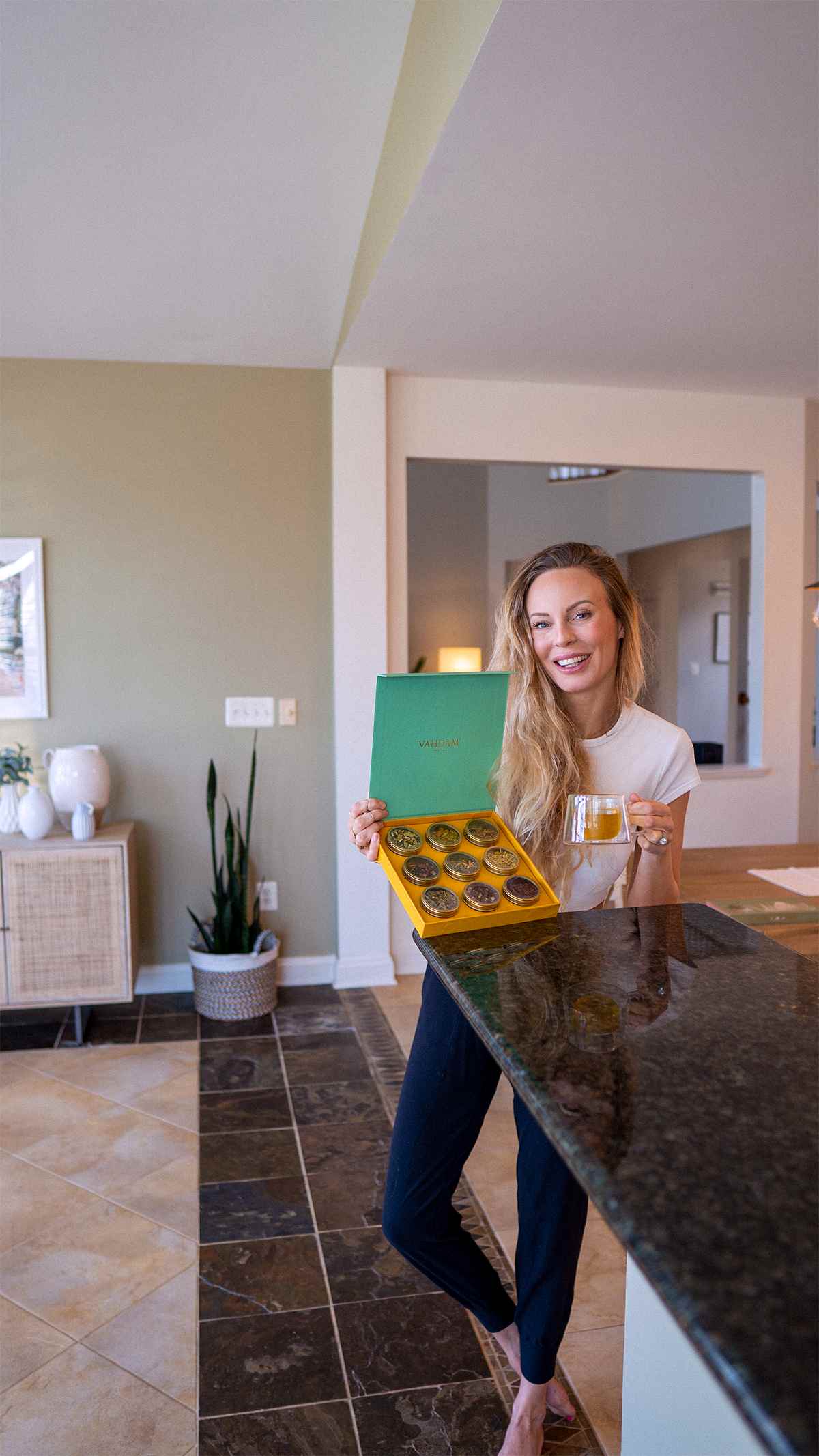 Weekend in New York Holiday Tea Gift, Set of 9